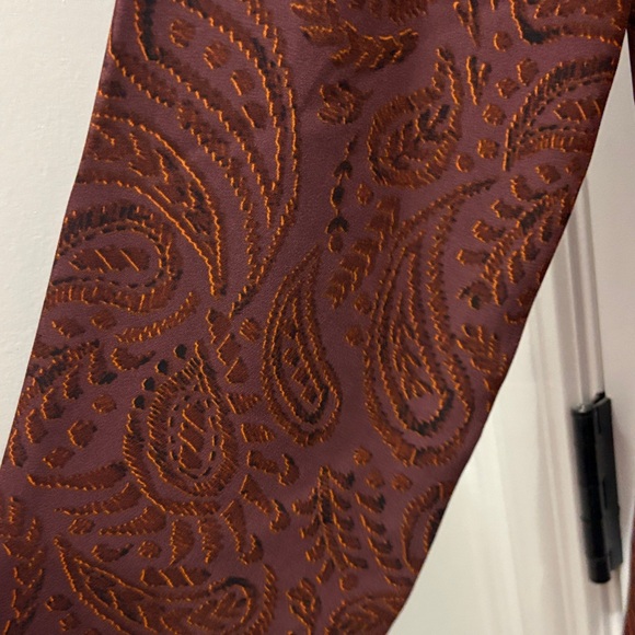 DR2 Dark Brown Paisley Blouse - Picture 7 of 7